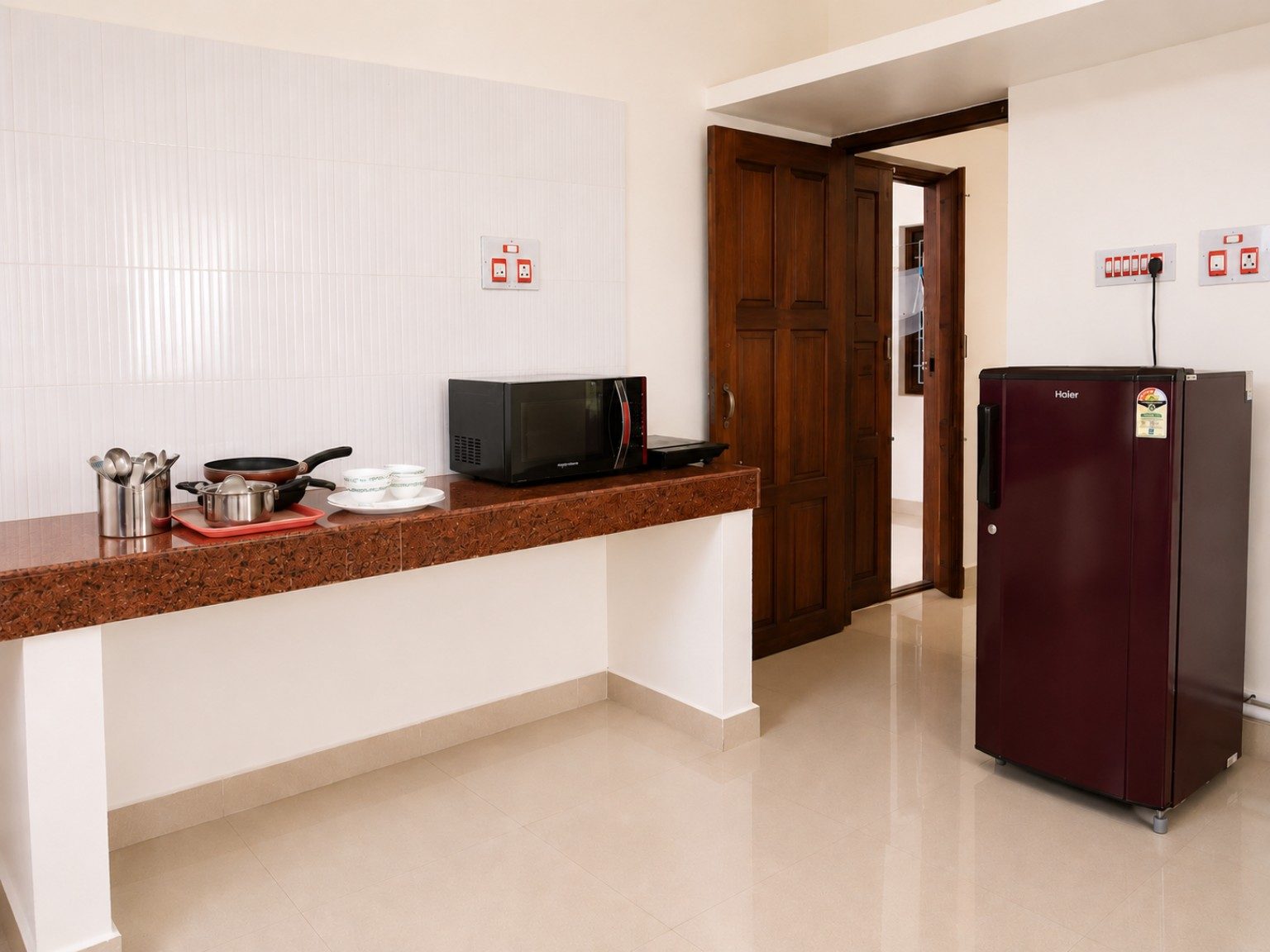 Refrigerator, microwave and kitchen facilities